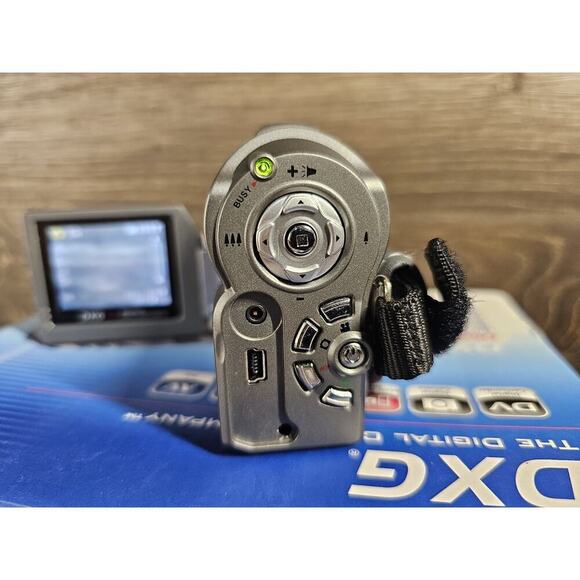 DXG 572V Digital Video Camera 5.0 Megapixel 2” High Resolution TFT Screen Works - Picture 6 of 11